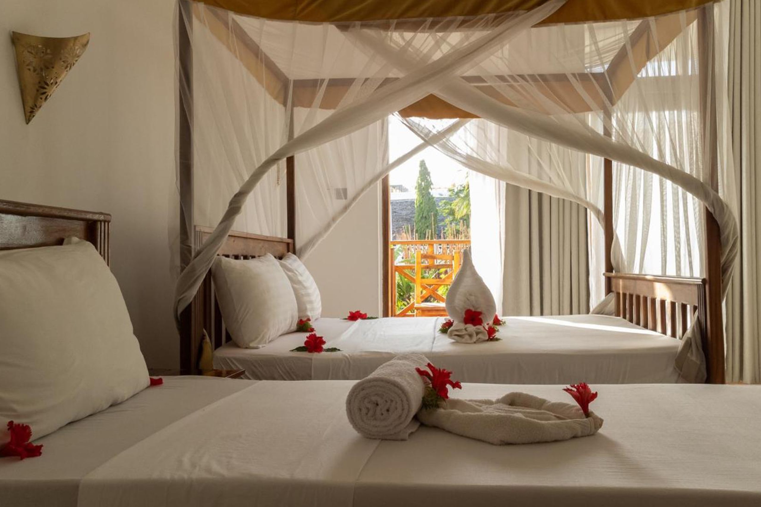 8 Days Affordable Holidays for Students with Exclusive Discounts