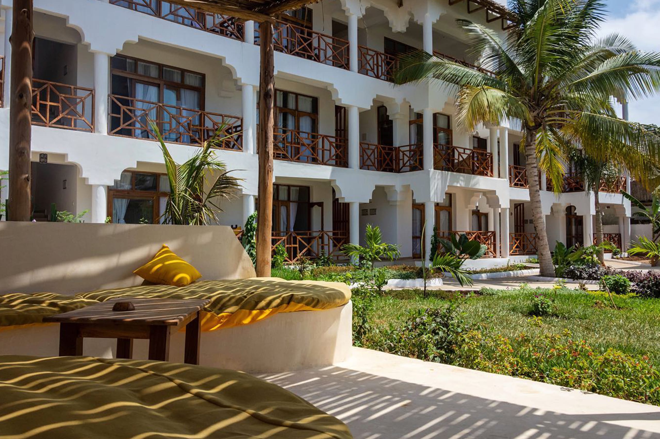 8 Days Affordable Holidays for Students with Exclusive Discounts