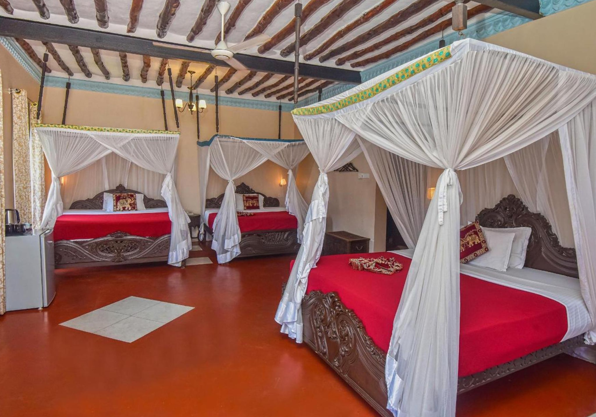 8 Days Combining Historic Stone Town and the White-Sandy Beaches of Nungwi